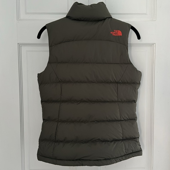 The North Face 700 Down Puffer Vest - XS - Picture 6 of 16